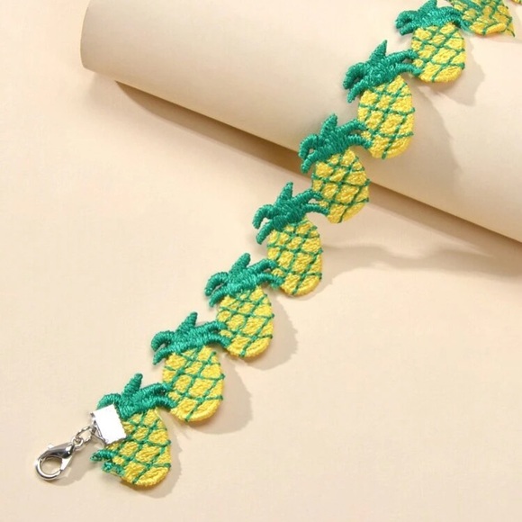 🍍 Yummy Pineapple Choker 🍍 - Picture 3 of 4